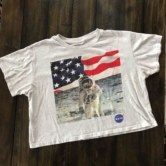 Freeze NASA Moon Walk Crop Tee - Picture 3 of 6